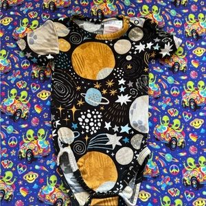 Posh Peanut like new Cosmo Onesie